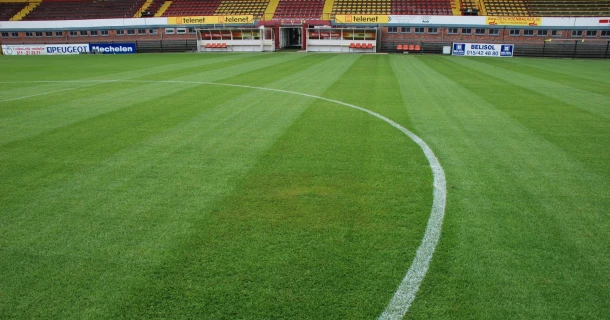 DCM GRASS-CARE – Machen Sie Ihren Fußballplatz winterfit! Thumb